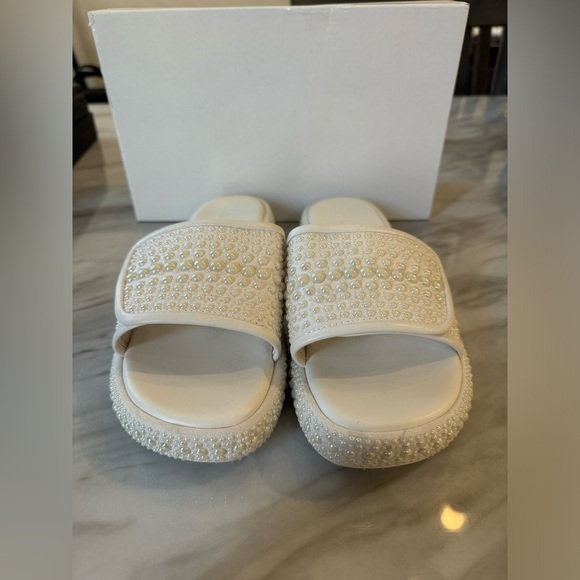 I. N. C. Pearl Slides - Picture 4 of 5